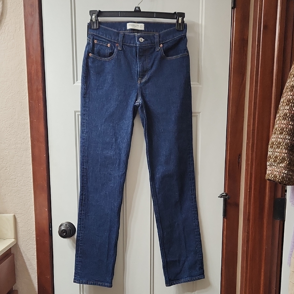 NWOT Abercrombie & Fitch 90's Jeans